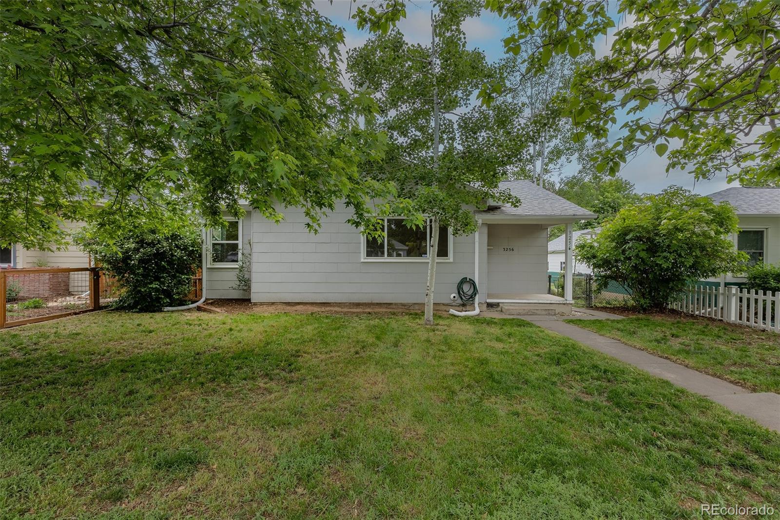 3256 s ogden street, Englewood sold home. Closed on 2025-12-05 for $557,500.