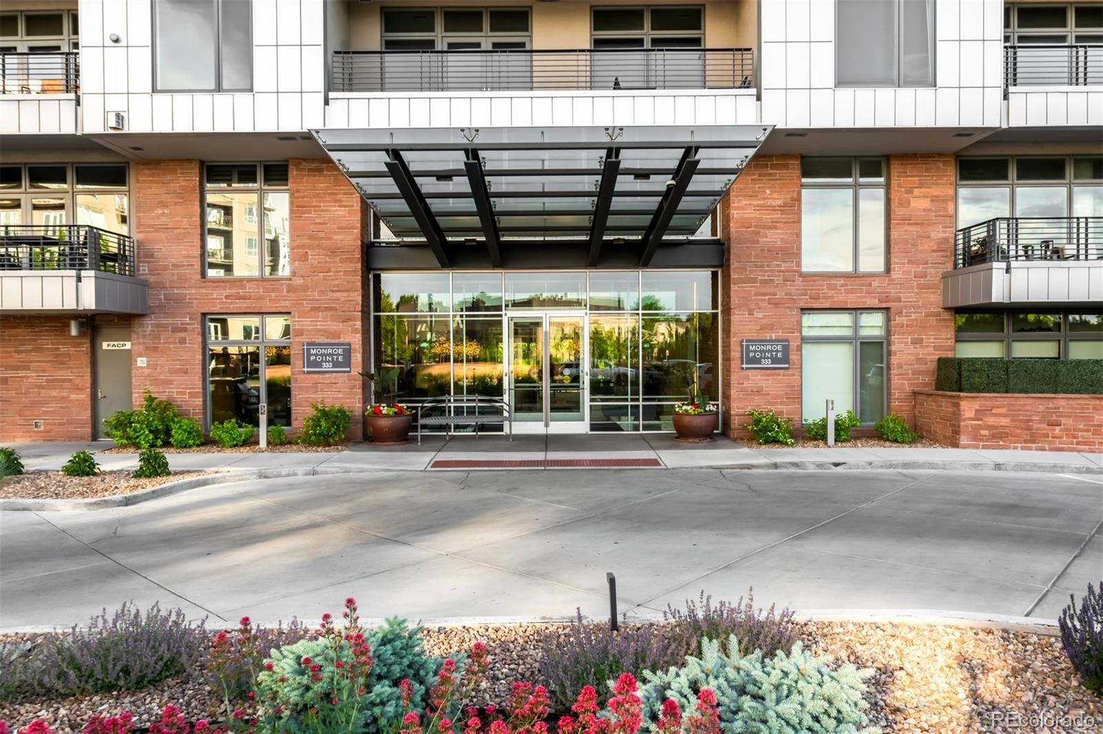 Point Denver Condo / Townhome | MLS #: 3194287333 S Monroe Street 211, Denver Beds: 1 Baths: 2 Price: $668,000