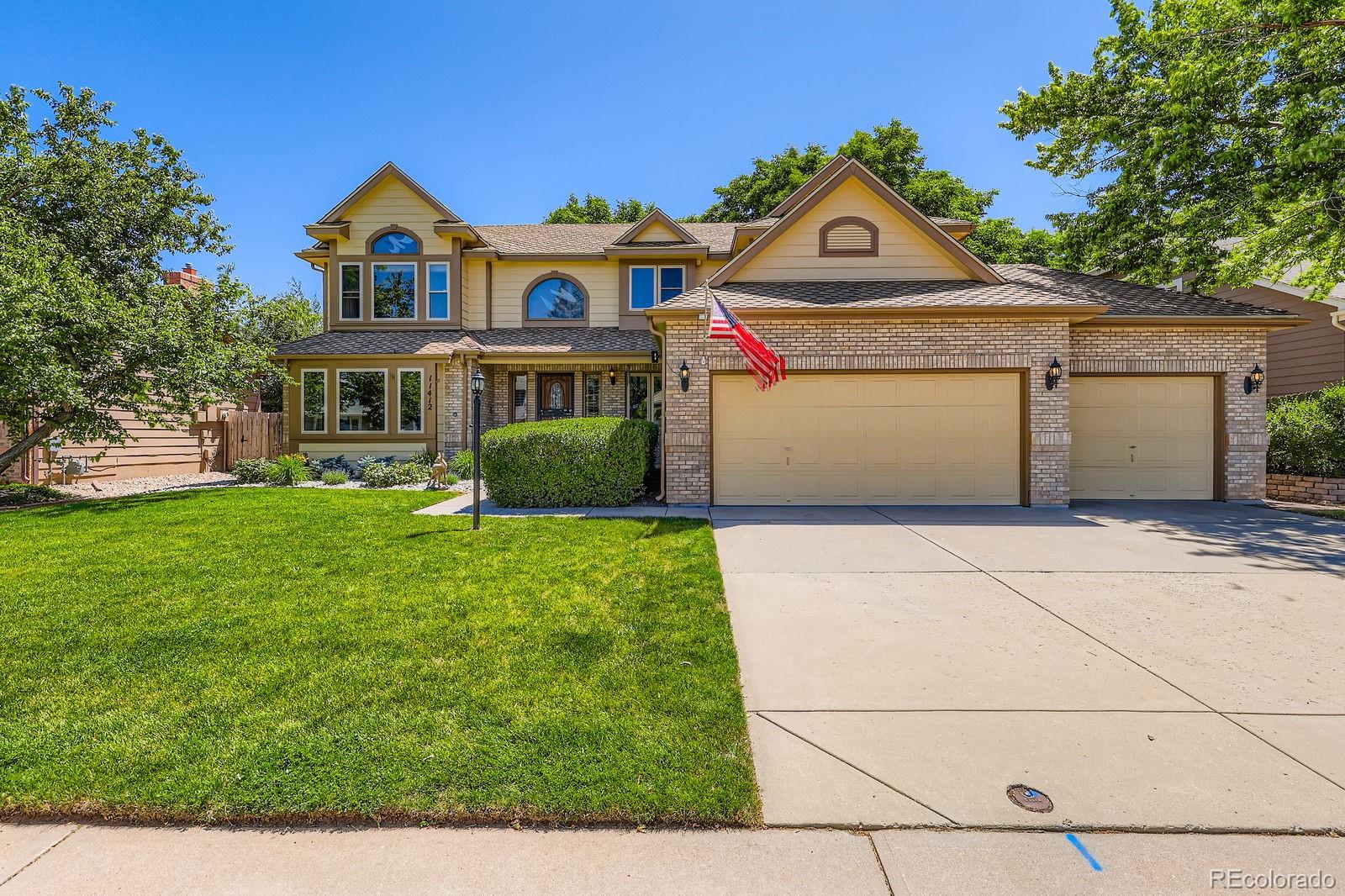 Meadows Littleton Home | MLS #: 695849711412 W Roxbury Place, Littleton Beds: 4 Baths: 4 Price: $849,000