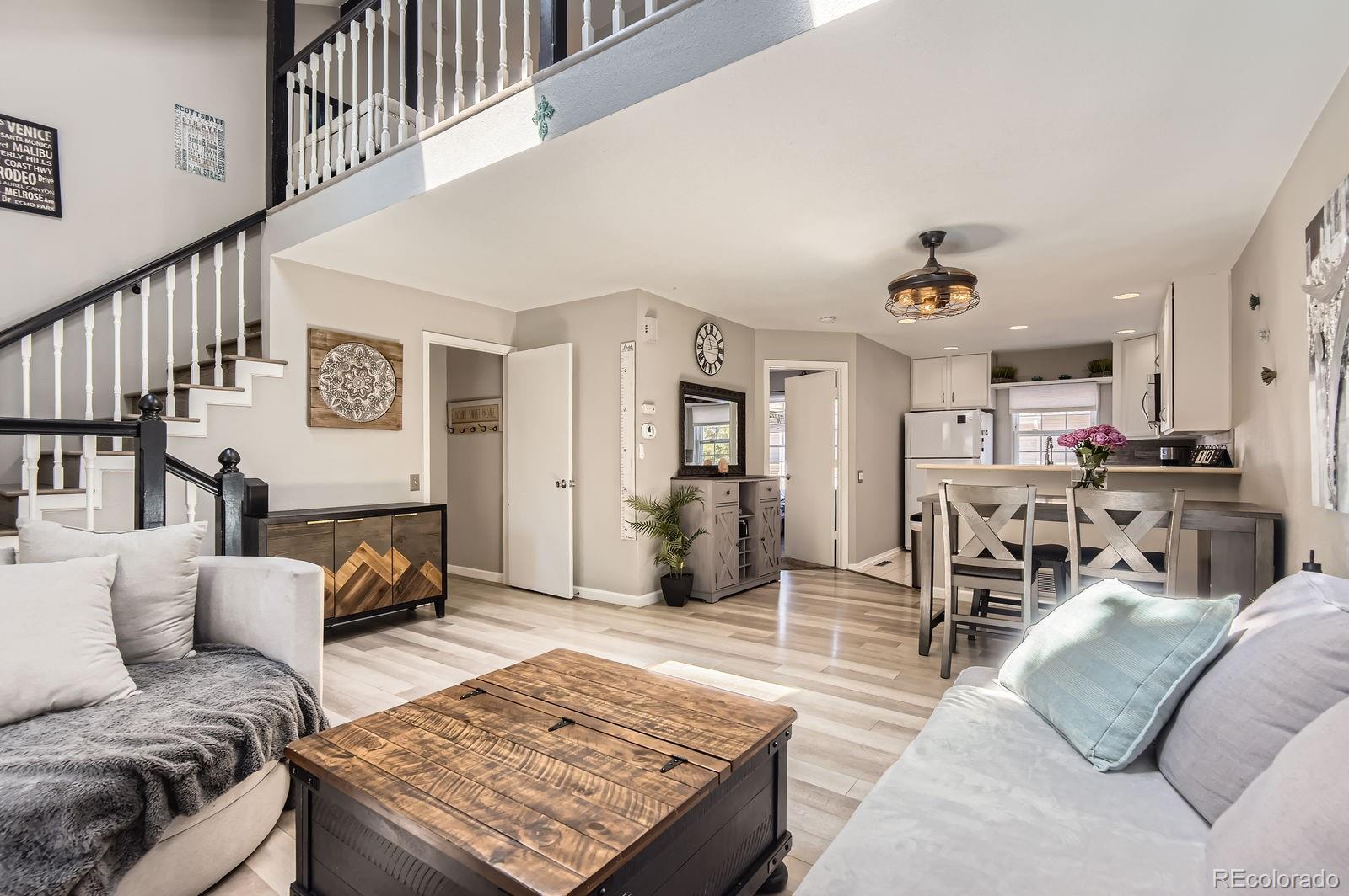2890 W Long Circle, littleton MLS: 5130028 Beds: 2 Baths: 2 Price: $435,000