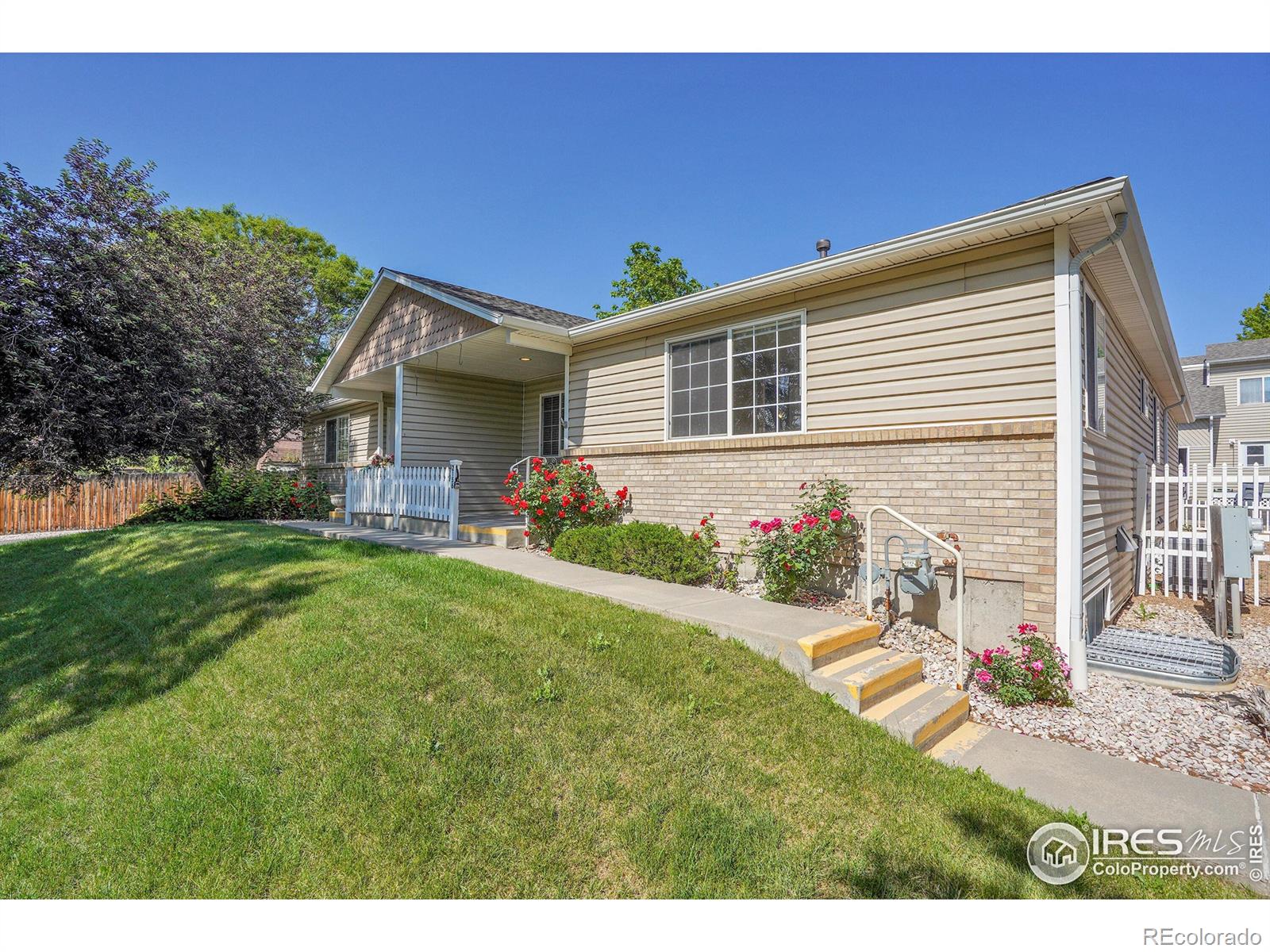2156  Collyer Street, longmont MLS: 4567891036434 Beds: 2 Baths: 2 Price: $375,000