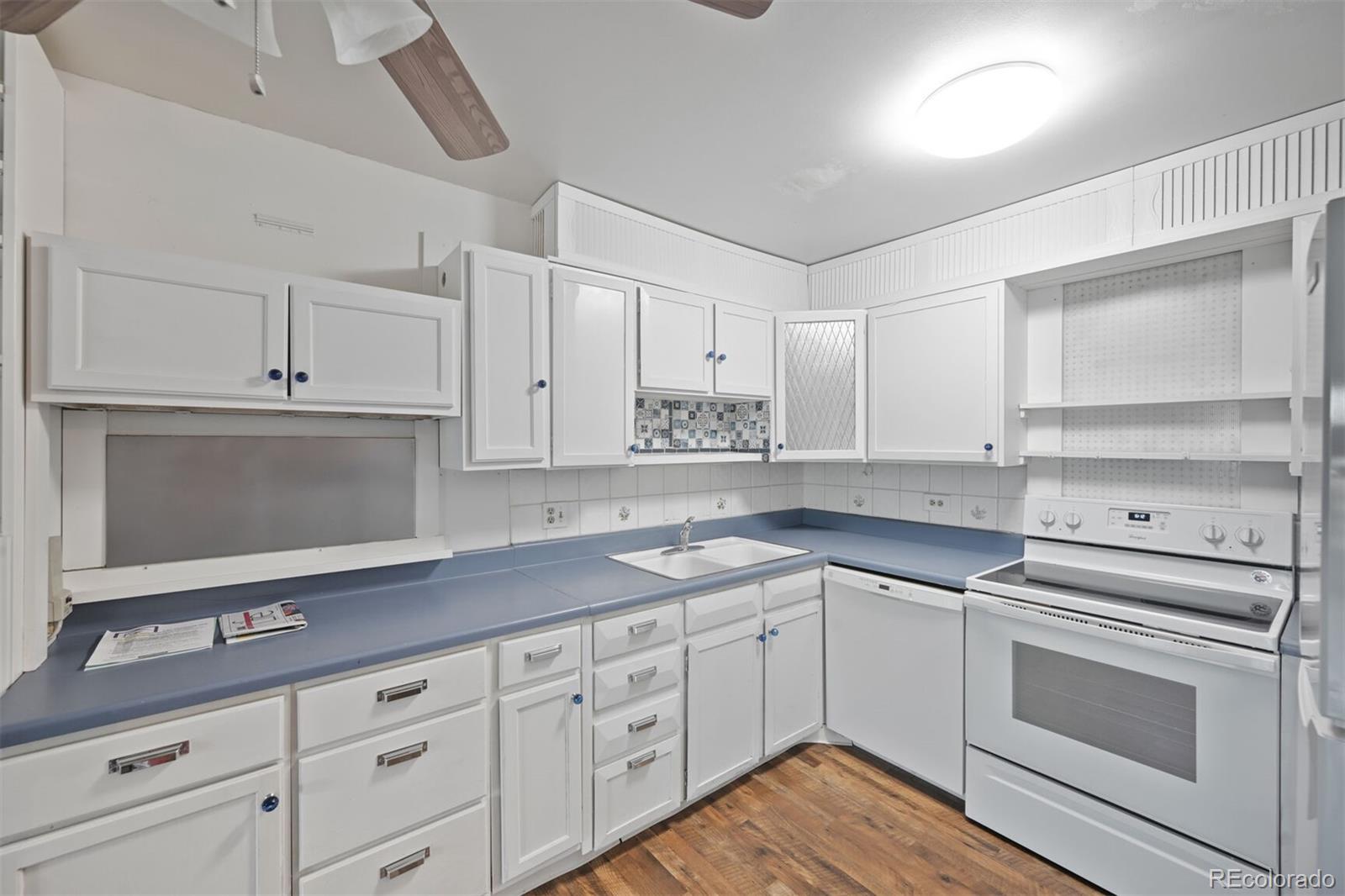 Windsor Gardens Denver Condo / Townhome | MLS #: 6940002350 S Clinton Street 8C, Denver Beds: 1 Baths: 1 Price: $139,900