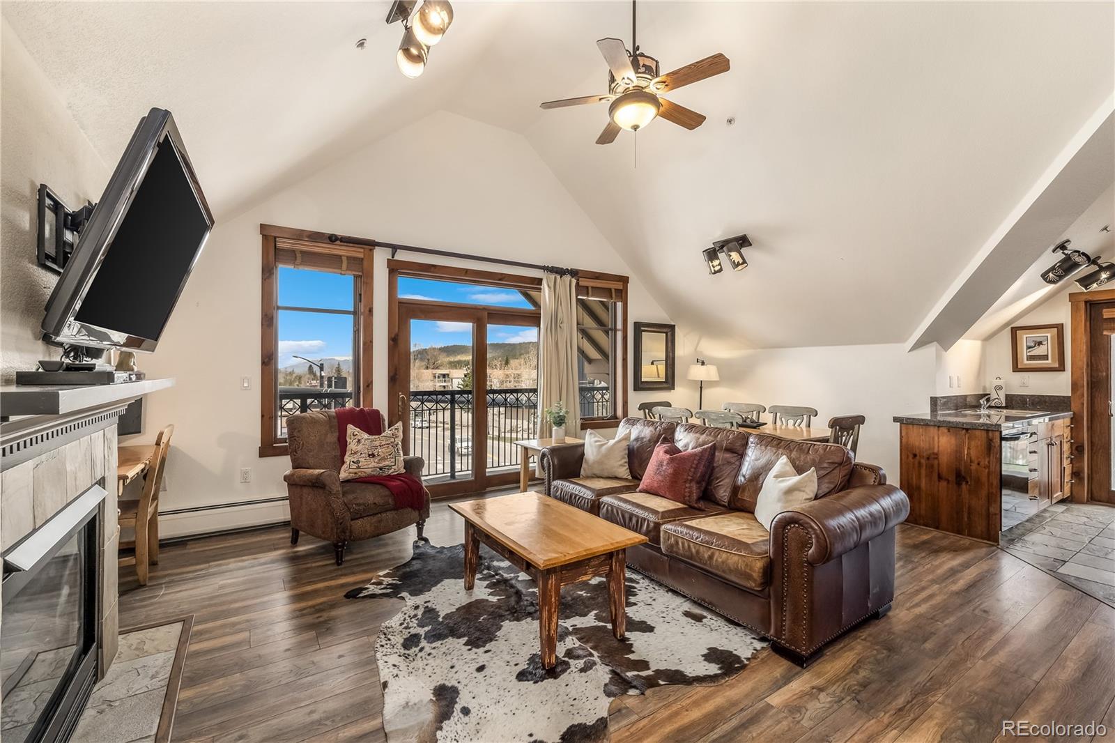  Breckenridge Condo / Townhome | MLS #: 3165423505 S Main Street 2207, Breckenridge Beds: 2 Baths: 2 Price: $1,250,000