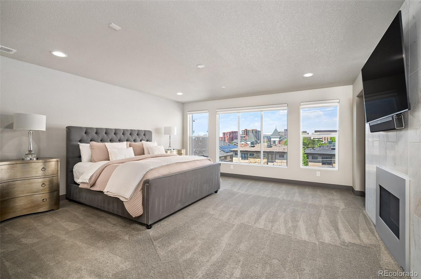 47  harrison , Denver sold home. Closed on 2025-08-29 for $1,400,000.