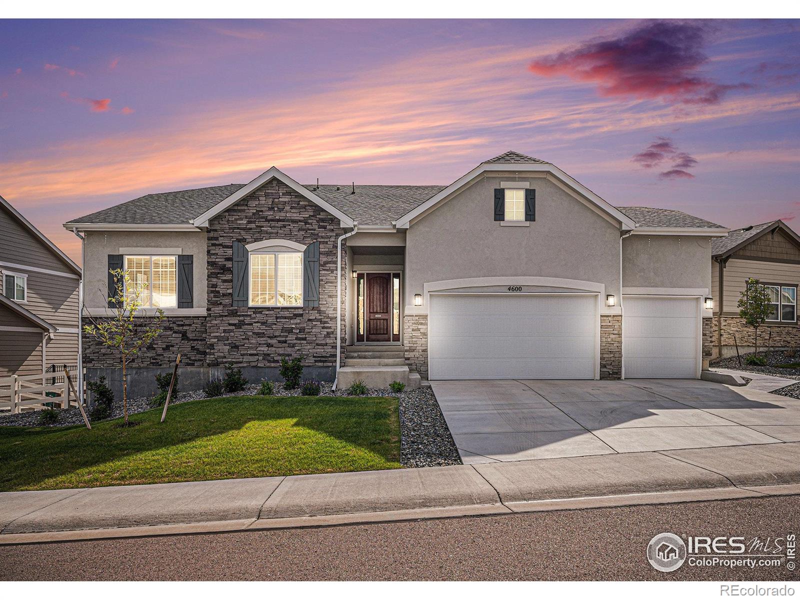 Crystal Valley Ranch Castle Rock Home | MLS #: 45678910368294600  Shady Path Lane, Castle Rock Beds: 5 Baths: 4 Price: $850,000