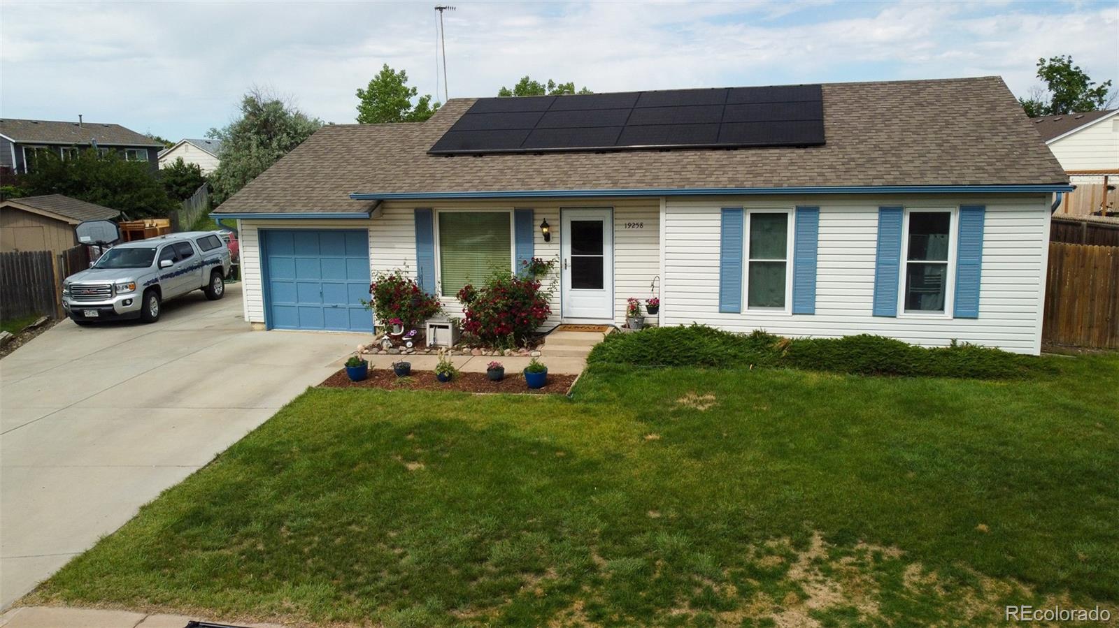 Kingsborough Aurora Home | MLS #: 196216019258 E Kansas Drive, Aurora Beds: 4 Baths: 2 Price: $428,000