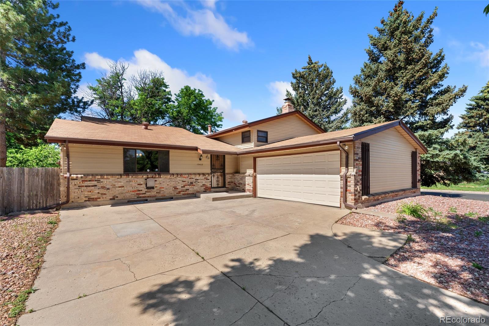 Aurora Hills Aurora Home | MLS #: 208886012408 E Ohio Avenue, Aurora Beds: 4 Baths: 3 Price: $499,000