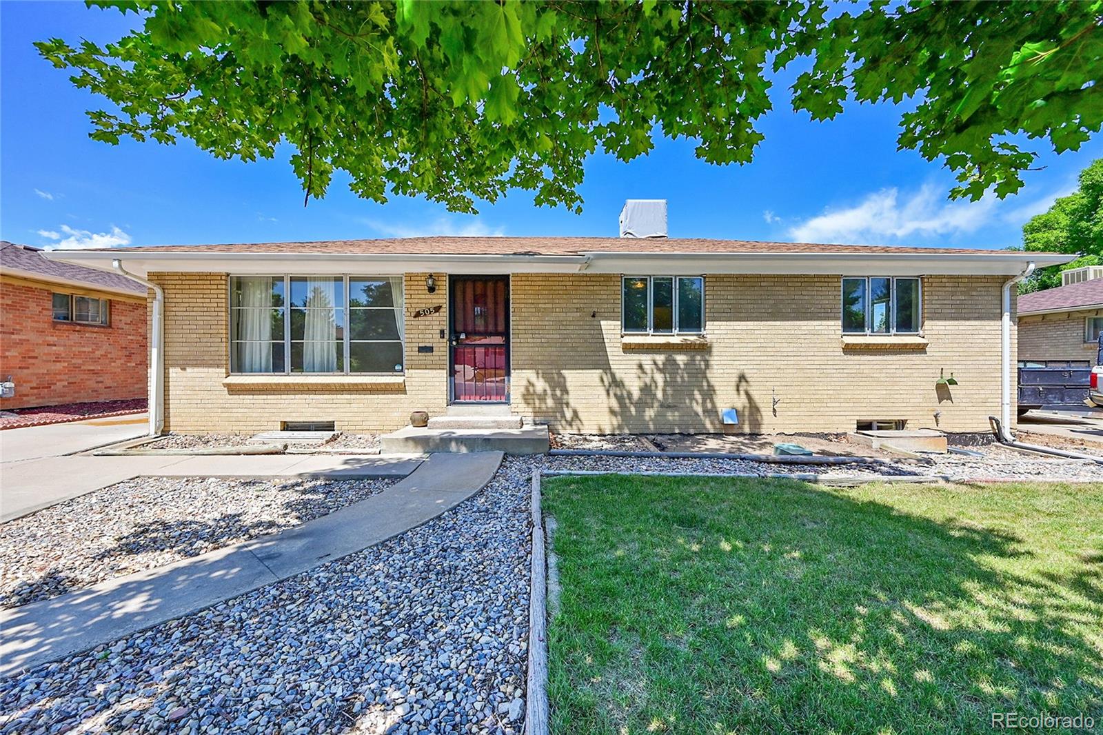 Sunnyvale Aurora Home | MLS #: 5764700505  Empire Street, Aurora Beds: 3 Baths: 2 Price: $437,000