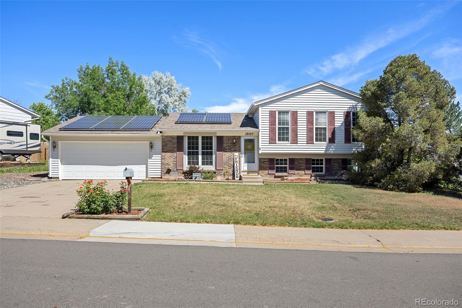 Kingsborough Aurora Home | MLS #: 300787418527 E Kansas Place, Aurora Beds: 4 Baths: 2 Price: $450,000