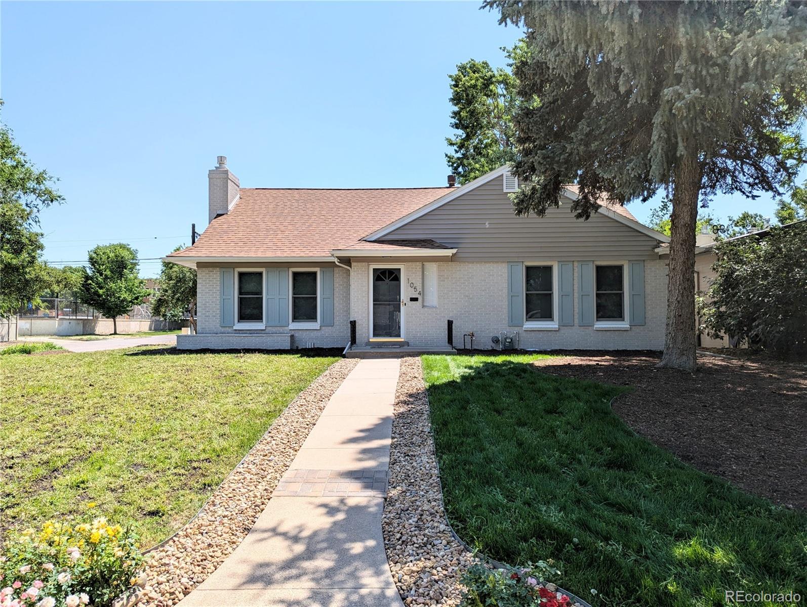 1054  magnolia street, Denver sold home. Closed on 2025-07-18 for $775,000.