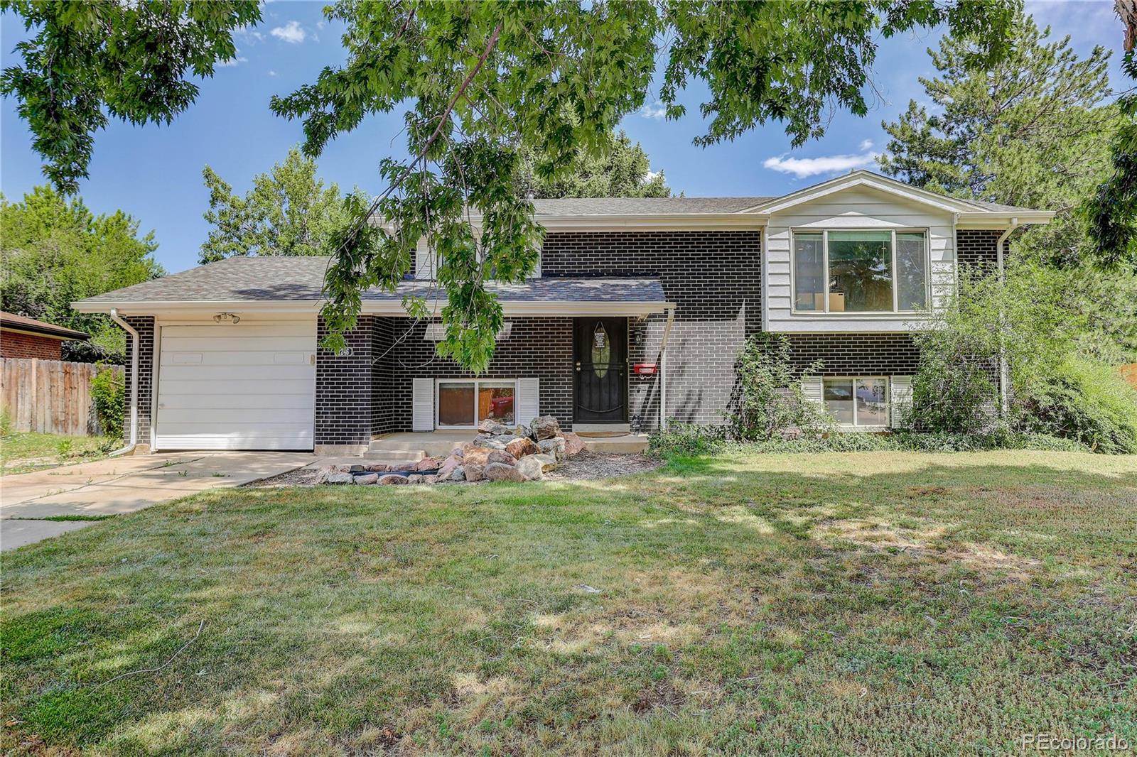 Palomino Park Lakewood Home | MLS #: 72333601246 S Drew Way, Lakewood Beds: 4 Baths: 2 Price: $559,900