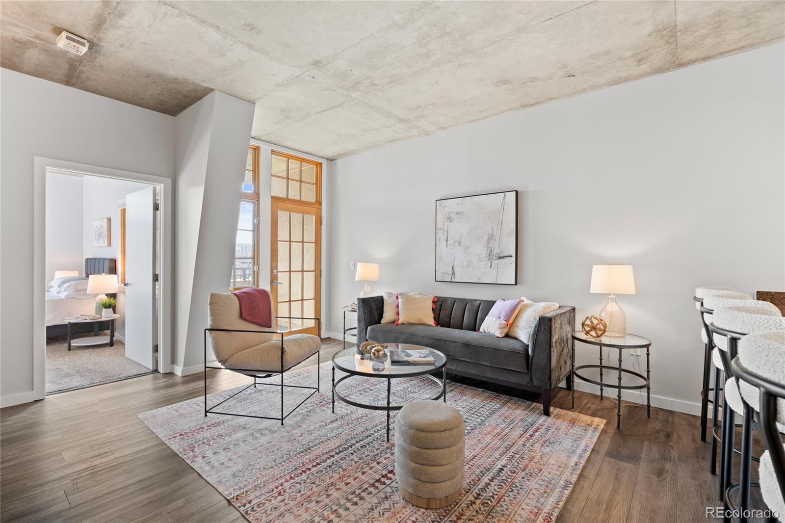 275 s harrison street, Denver sold home. Closed on 2025-09-09 for $320,000.