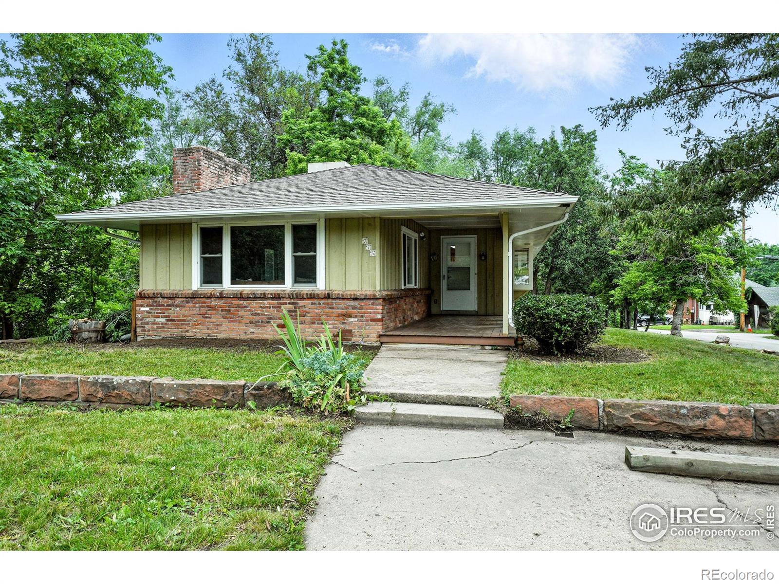 775  Pleasant Street, boulder MLS: 4567891037494 Beds: 4 Baths: 2 Price: $1,199,999