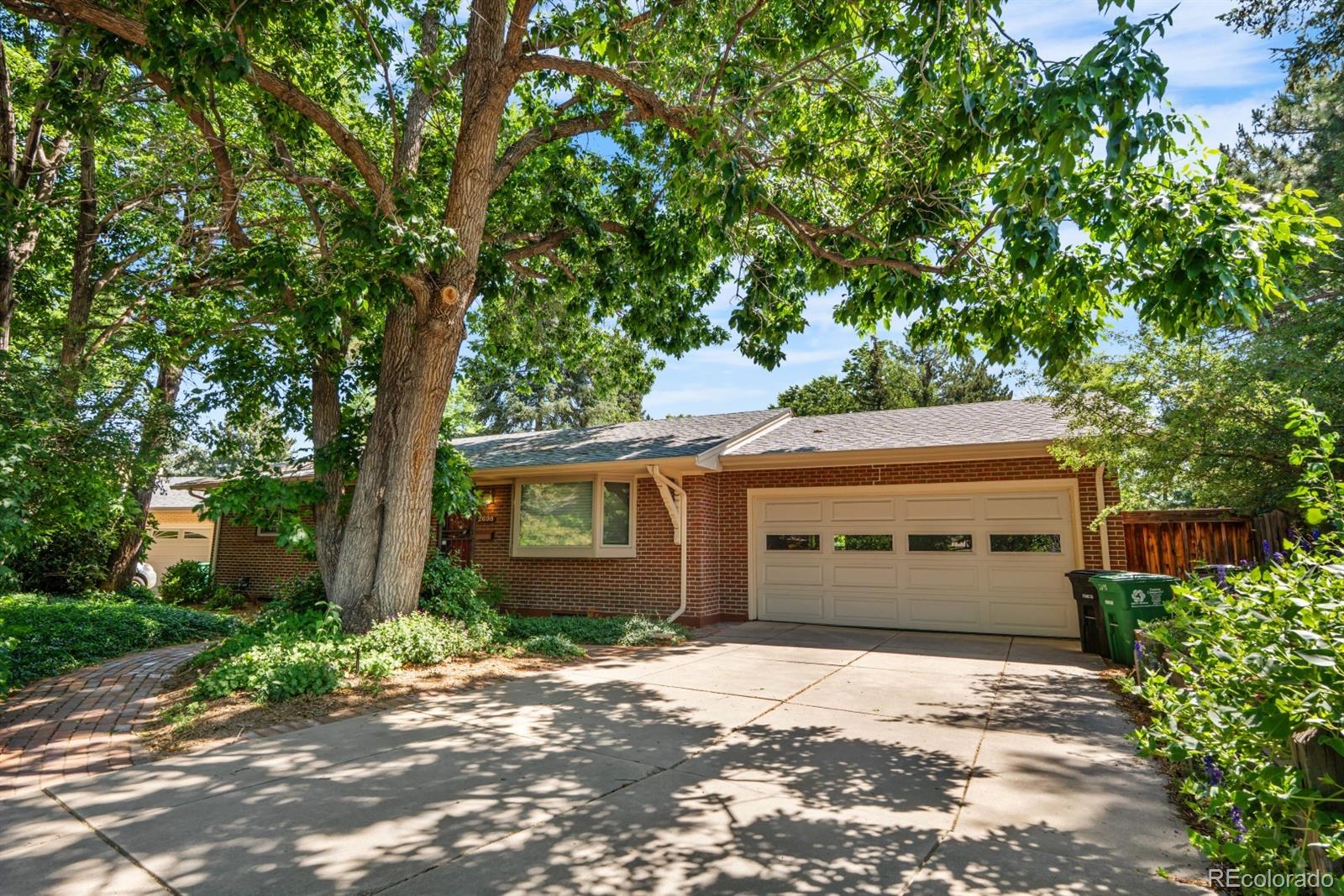 Hutchinson Hills Denver Home | MLS #: 31200112698 S Niagara Street, Denver Beds: 3 Baths: 2 Price: $639,900