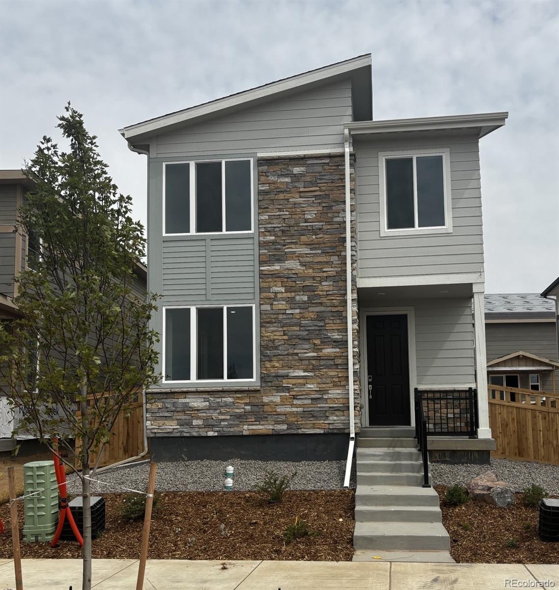 Windler Aurora Home | MLS #: 532977522625 E 47th Avenue, Aurora Beds: 3 Baths: 3 Price: $494,990