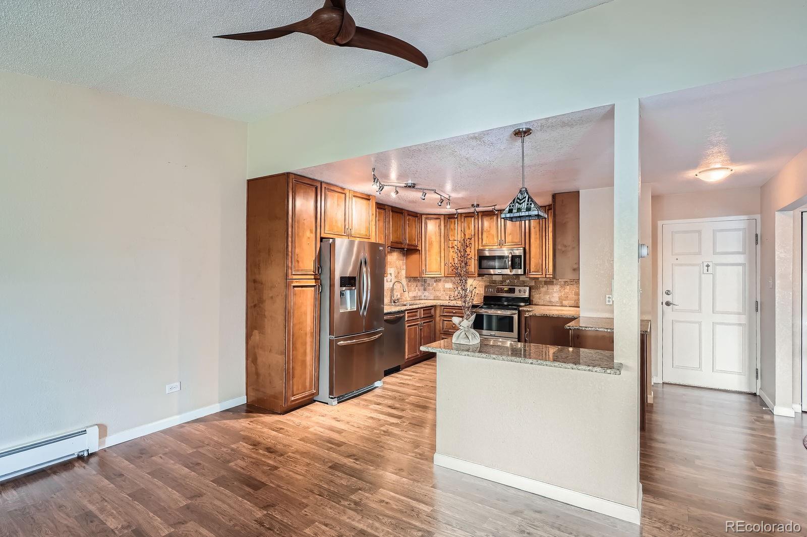 Windsor Gardens Denver Condo / Townhome | MLS #: 60210949655 E Center Avenue 11D, Denver Beds: 2 Baths: 2 Price: $225,000