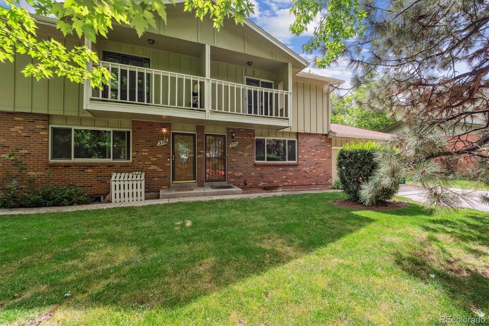 Linwood Lakewood Home | MLS #: 4132649372  Vance Street, Lakewood Beds: 2 Baths: 4 Price: $415,000