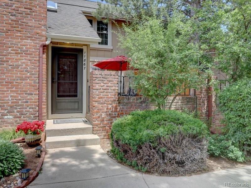 Ken Caryl Littleton Condo / Townhome | MLS #: 627047911867  Elk Head Range Road , Littleton Beds: 3 Baths: 3 Price: $490,000