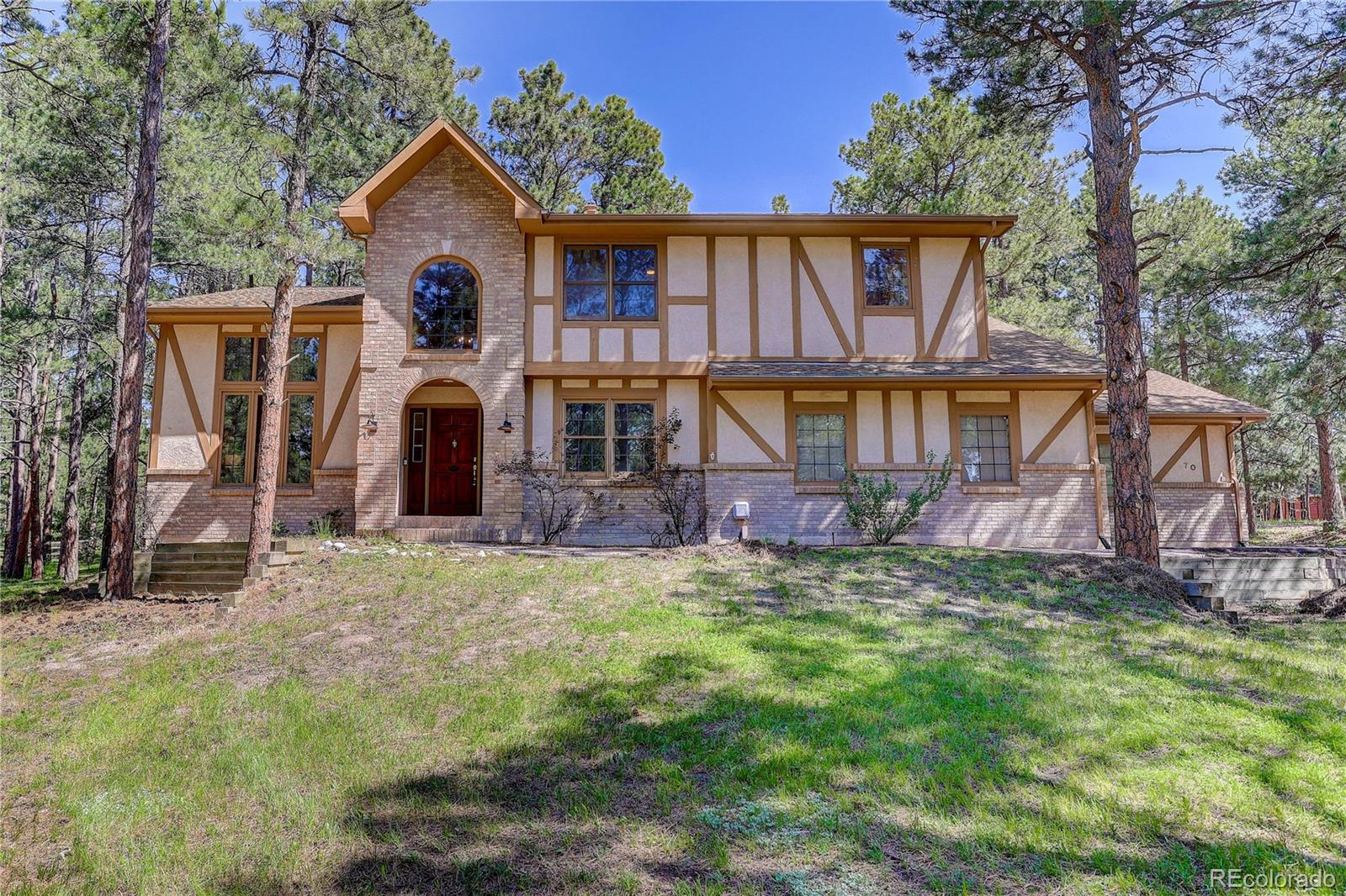 70 long bow circle, Monument sold home. Closed on 2025-09-16 for $825,000.