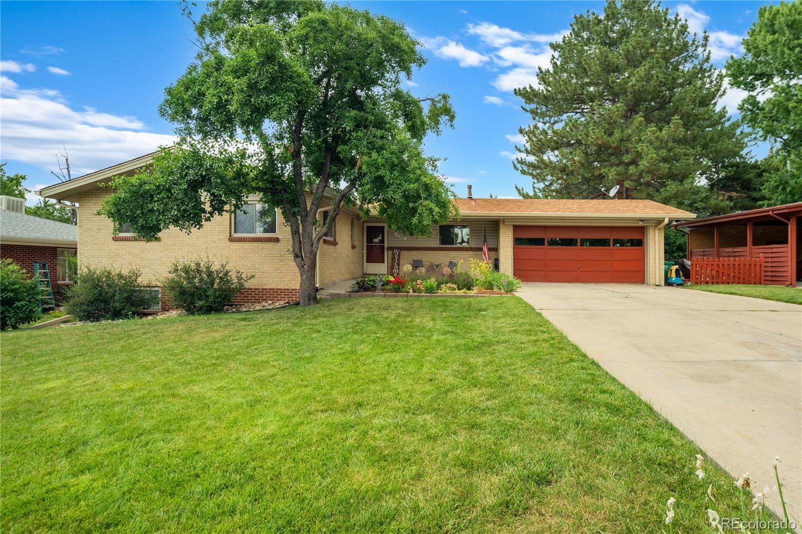 1705  Lewis Street, lakewood MLS: 6021468 Beds: 5 Baths: 2 Price: $620,000