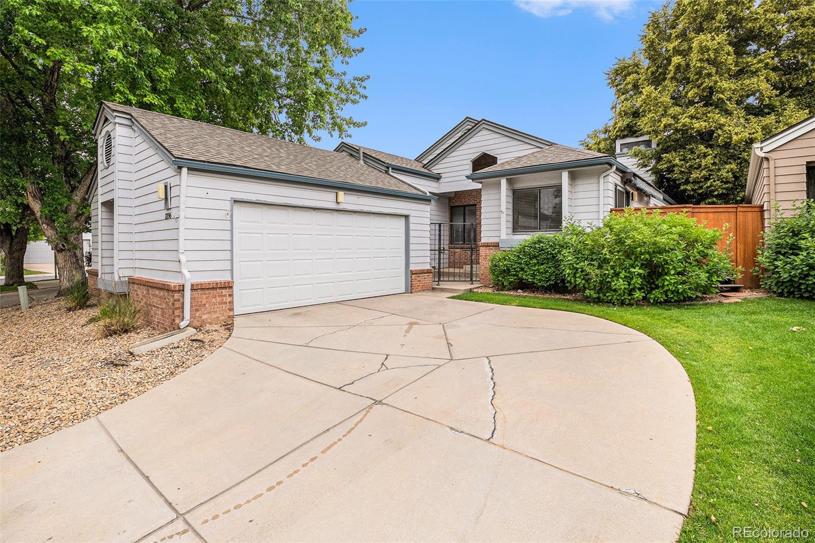 Mesa Aurora Home | MLS #: 936120211196 E Baltic Drive, Aurora Beds: 3 Baths: 3 Price: $450,000