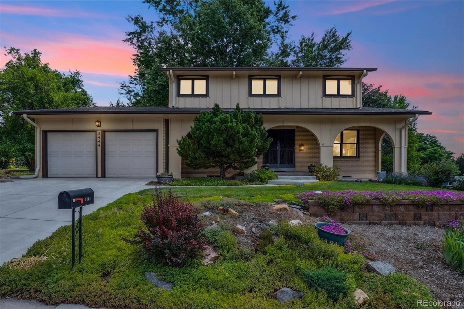 Westgate Lakewood Home | MLS #: 53519282444 S Yarrow Way, Lakewood Beds: 4 Baths: 3 Price: $724,000