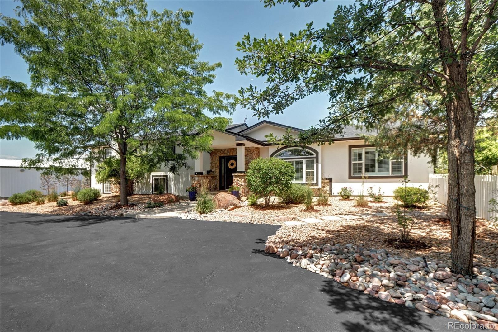  Hudson Home | MLS #: 46355362449  County Road 45 , Hudson Beds: 5 Baths: 5 Price: $1,399,999