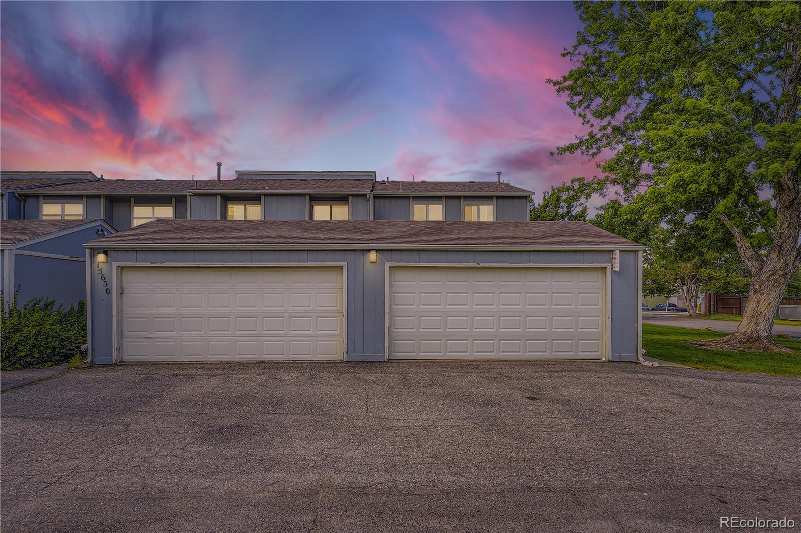 Stone Ridge Aurora Home | MLS #: 581569415650 E Mexico Avenue, Aurora Beds: 4 Baths: 3 Price: $355,900