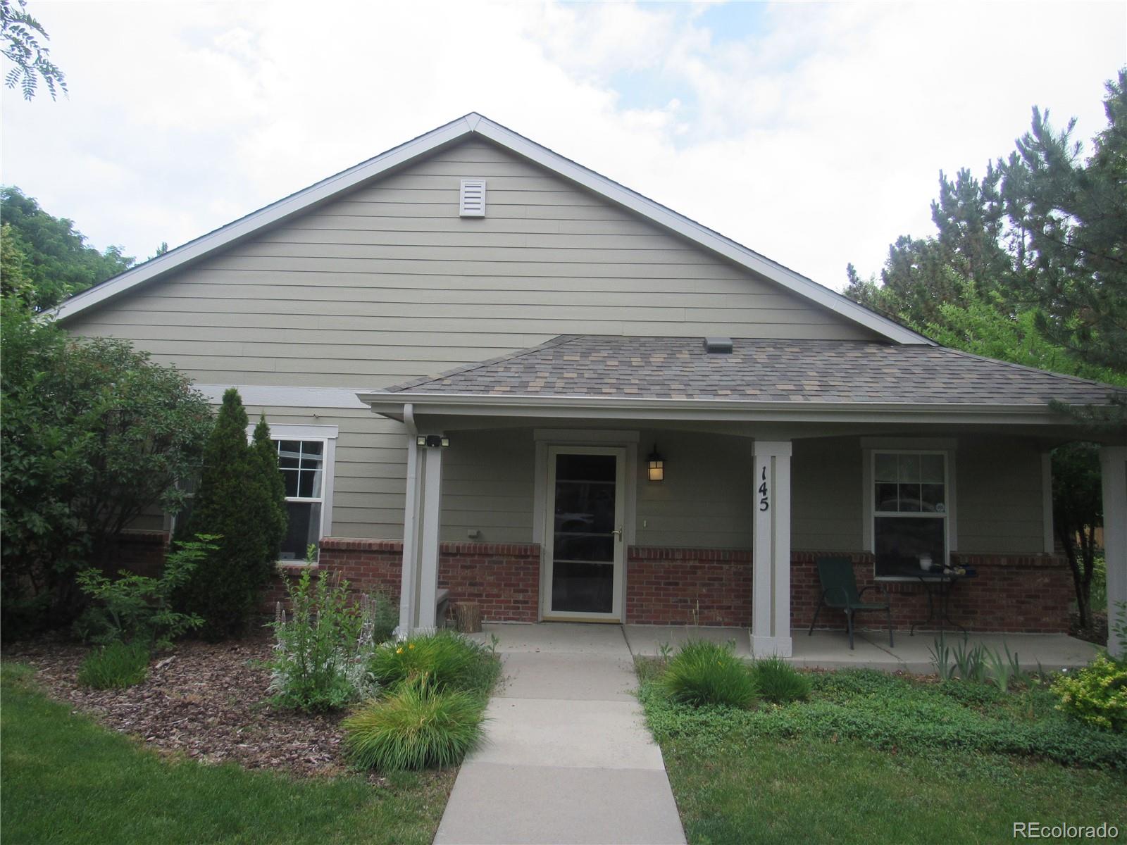 Lowry Denver Condo / Townhome | MLS #: 5066044145 S Syracuse Street , Denver Beds: 2 Baths: 2 Price: $208,329
