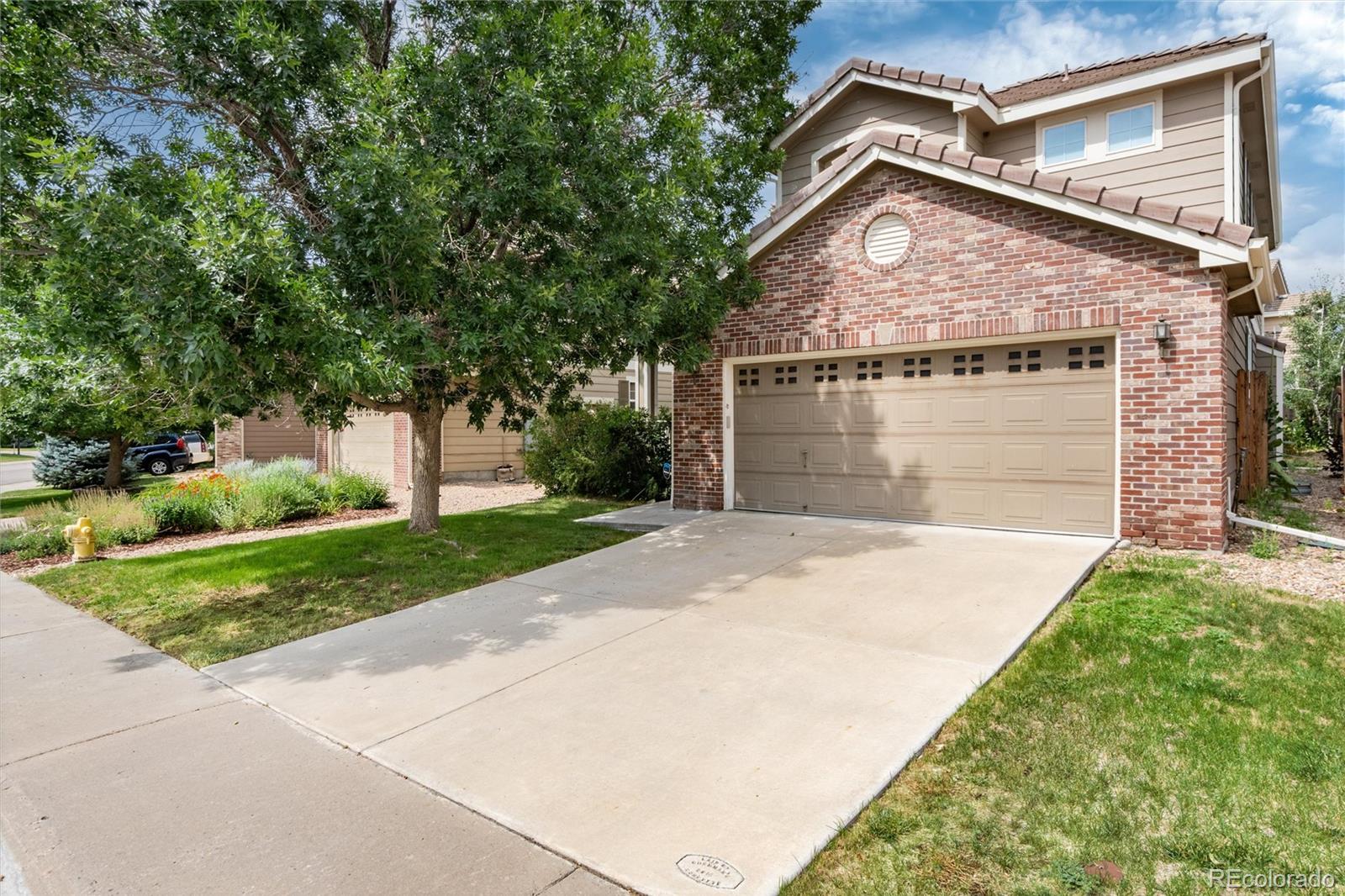 7454 s lewiston street, Aurora sold home. Closed on 2025-12-16 for $585,000.