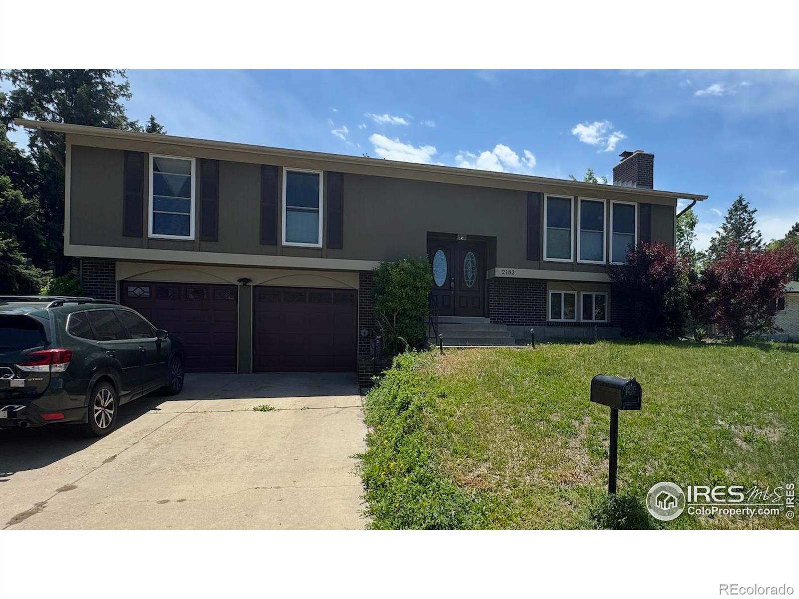 2182  Ura Lane, northglenn MLS: 4567891038090 Beds: 4 Baths: 3 Price: $560,000