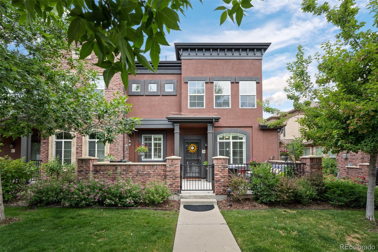 Brownstones Highlands Ranch Condo / Townhome | MLS #: 6685173657 W Burgundy Street B, Highlands Ranch Beds: 2 Baths: 3 Price: $599,000