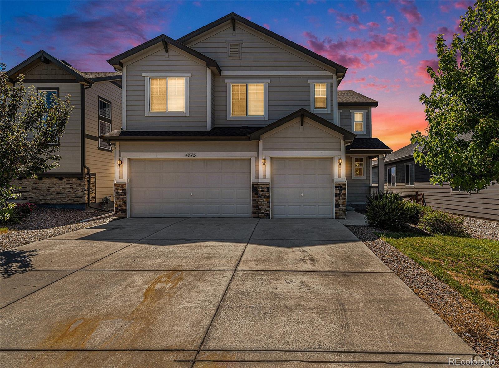 Copperleaf Aurora Home | MLS #: 77092634773 S Wenatchee Circle, Aurora Beds: 5 Baths: 4 Price: $673,900