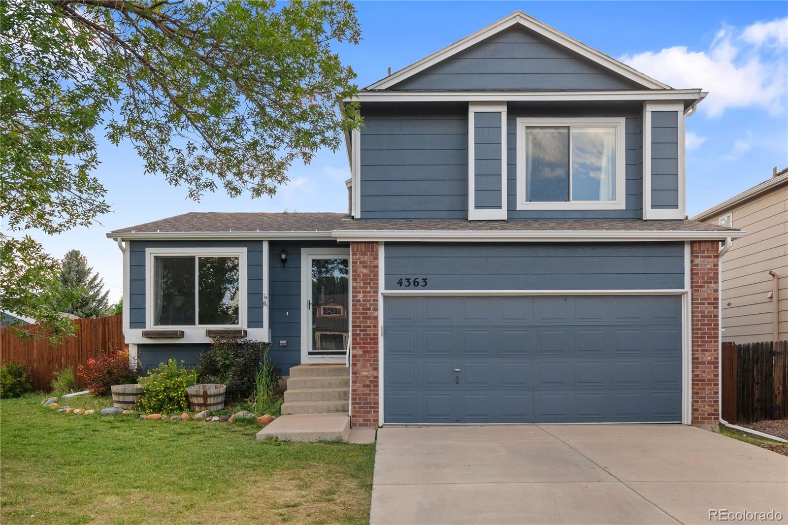 Founders Village Castle Rock Home | MLS #: 20317054363 E Andover Avenue, Castle Rock Beds: 3 Baths: 2 Price: $490,000