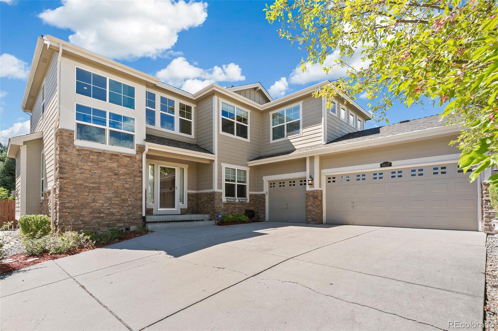 Vintage Reserve Littleton Home | MLS #: 64496886617 S Chase Court, Littleton Beds: 5 Baths: 4 Price: $950,000