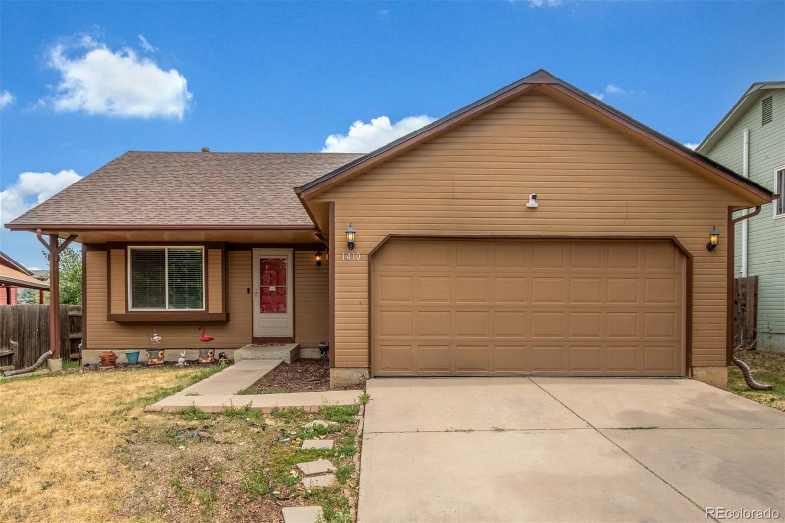 Stone Ridge Aurora Home | MLS #: 81033171410 S Cathay Street, Aurora Beds: 4 Baths: 2 Price: $435,000
