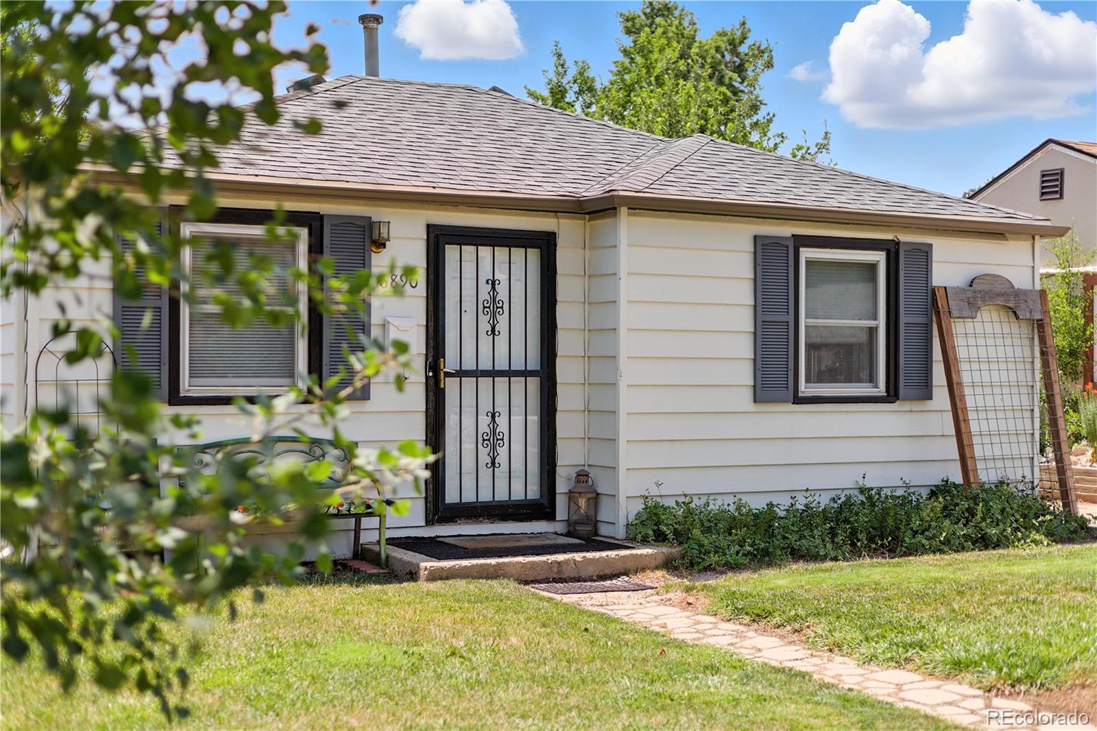 Vetting Arvada Home | MLS #: 38673196890 W 55th Place, Arvada Beds: 2 Baths: 1 Price: $420,000