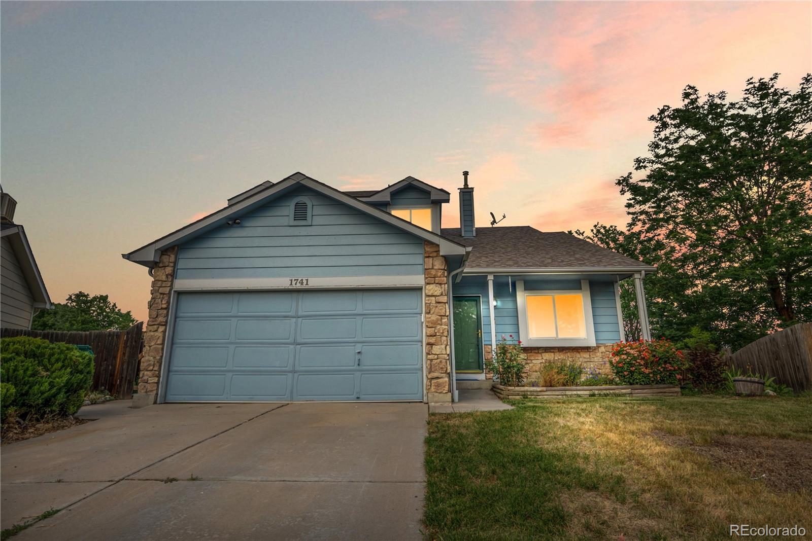 1741 w 131st court, Denver sold home. Closed on 2025-10-20 for $462,000.