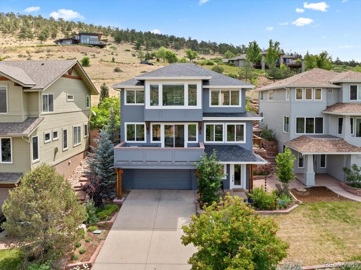  Lyons Home | MLS #: 8499291645  1st Avenue, Lyons Beds: 3 Baths: 3 Price: $1,100,000