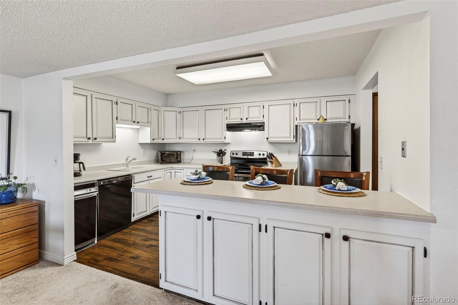  Broomfield Condo / Townhome | MLS #: 429214212565  Sheridan Boulevard 212, Broomfield Beds: 1 Baths: 1 Price: $329,000