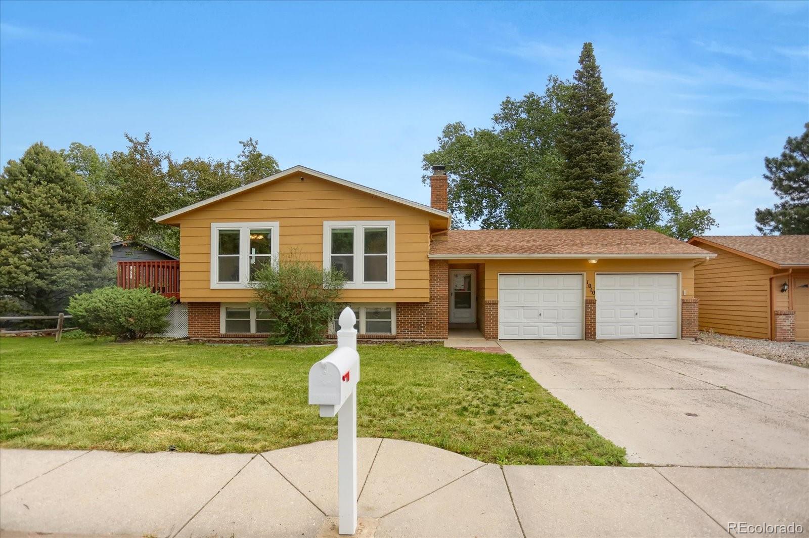 Holland Park Colorado Springs Home | MLS #: 52131371010  Vondelpark Drive, Colorado Springs Beds: 4 Baths: 2 Price: $445,000