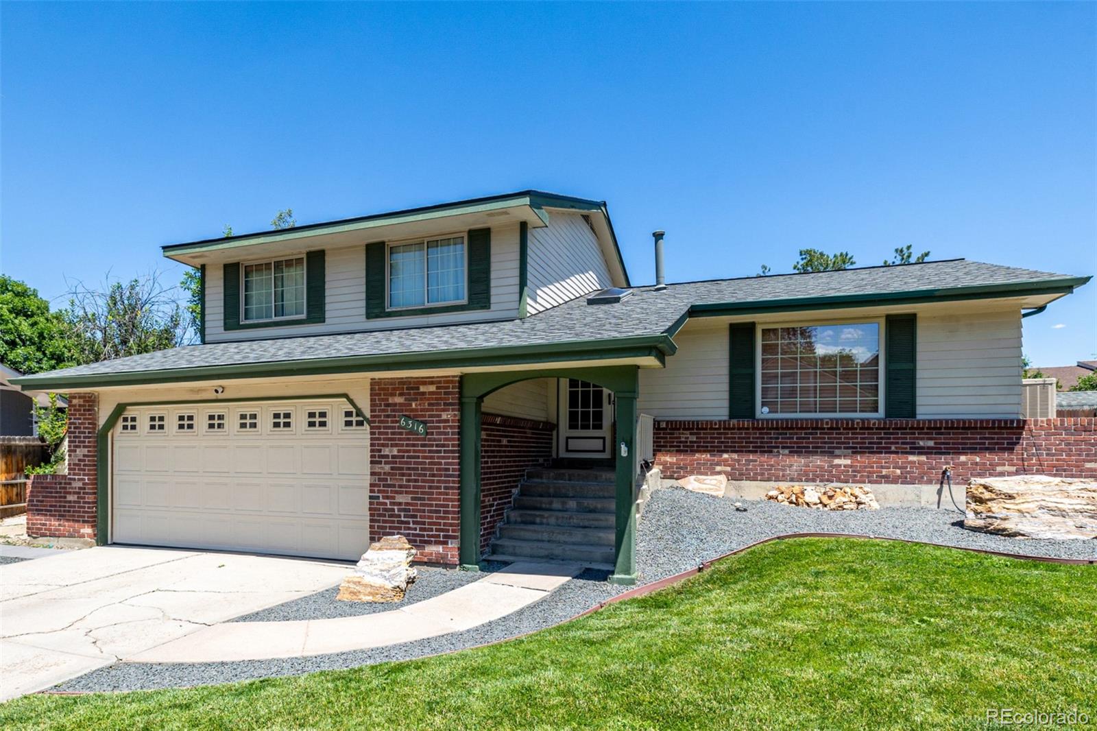 Foothill Green Littleton Home | MLS #: 54439086316 S Kline Street, Littleton Beds: 4 Baths: 2 Price: $549,000