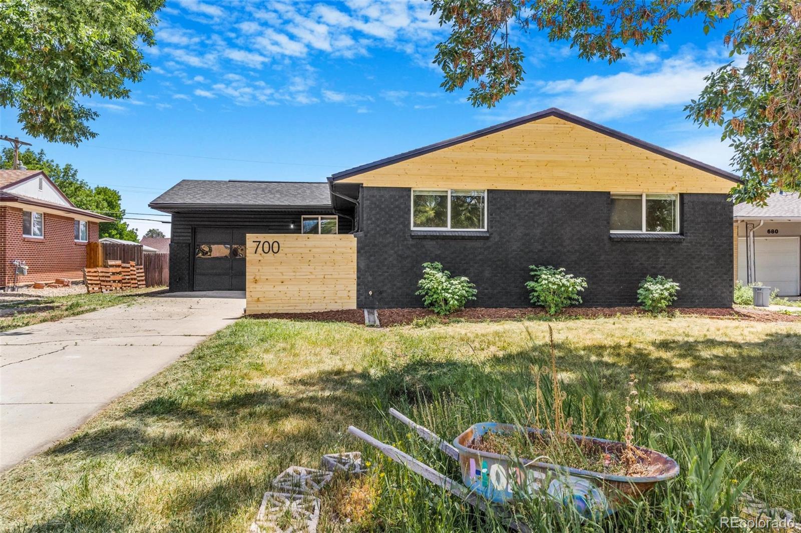 Broomfield Heights Broomfield Home | MLS #: 6577032700  Nickel Street, Broomfield Beds: 5 Baths: 3 Price: $660,000