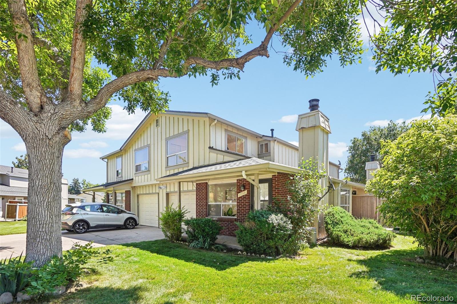 Kendrick Lake Lakewood Condo / Townhome | MLS #: 47067051758 S Lee Street , Lakewood Beds: 2 Baths: 2 Price: $385,000