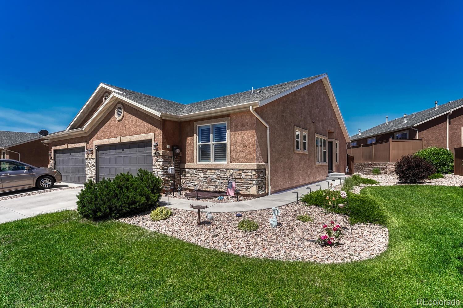 Oaks Colorado Springs Home | MLS #: 48814126656  Oak Trunk Point, Colorado Springs Beds: 3 Baths: 3 Price: $475,000