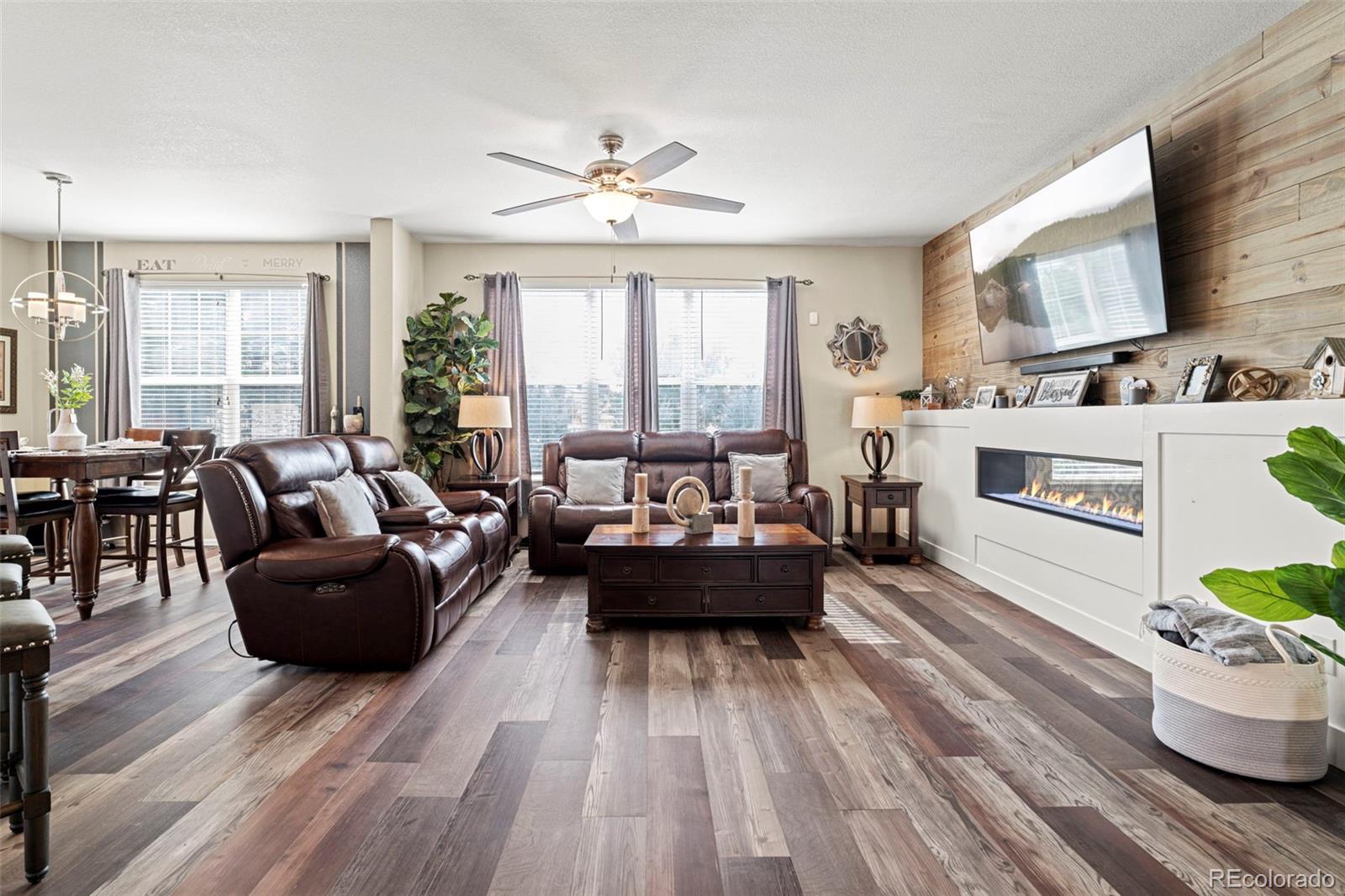 Tollgate Crossing Aurora Home | MLS #: 67307935179 S Elk Street, Aurora Beds: 4 Baths: 5 Price: $785,000