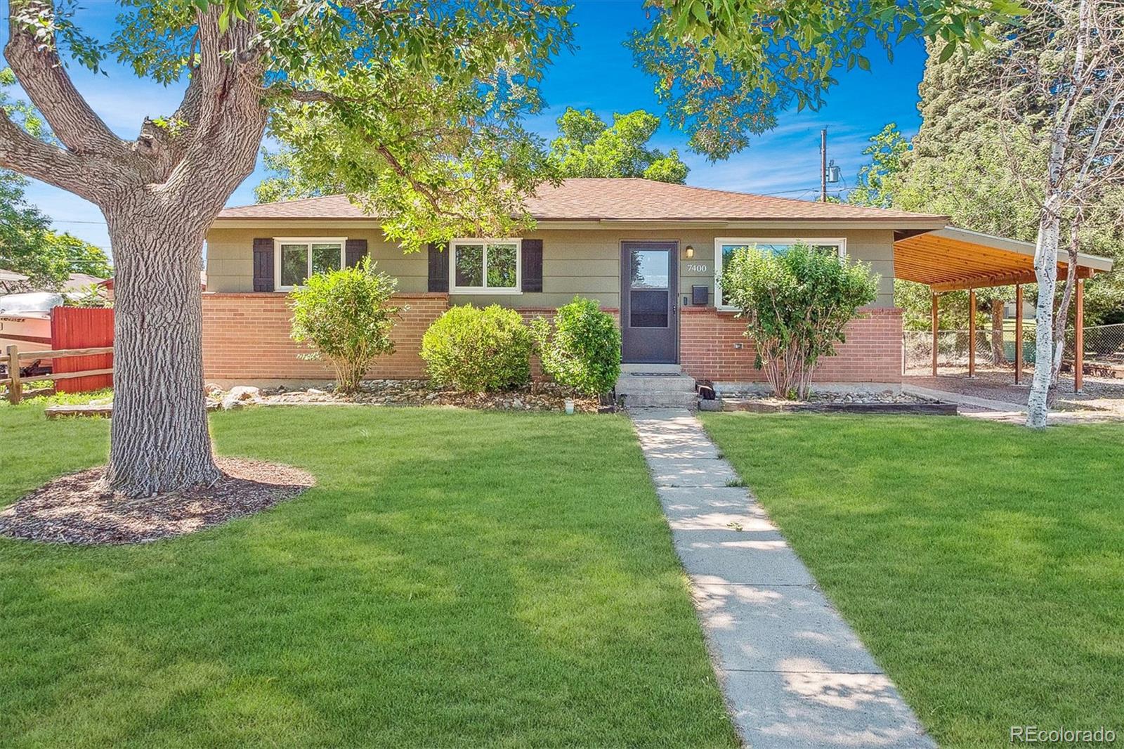 Calahan Lakewood Home | MLS #: 90884487400 W Oregon Drive, Lakewood Beds: 3 Baths: 1 Price: $479,900