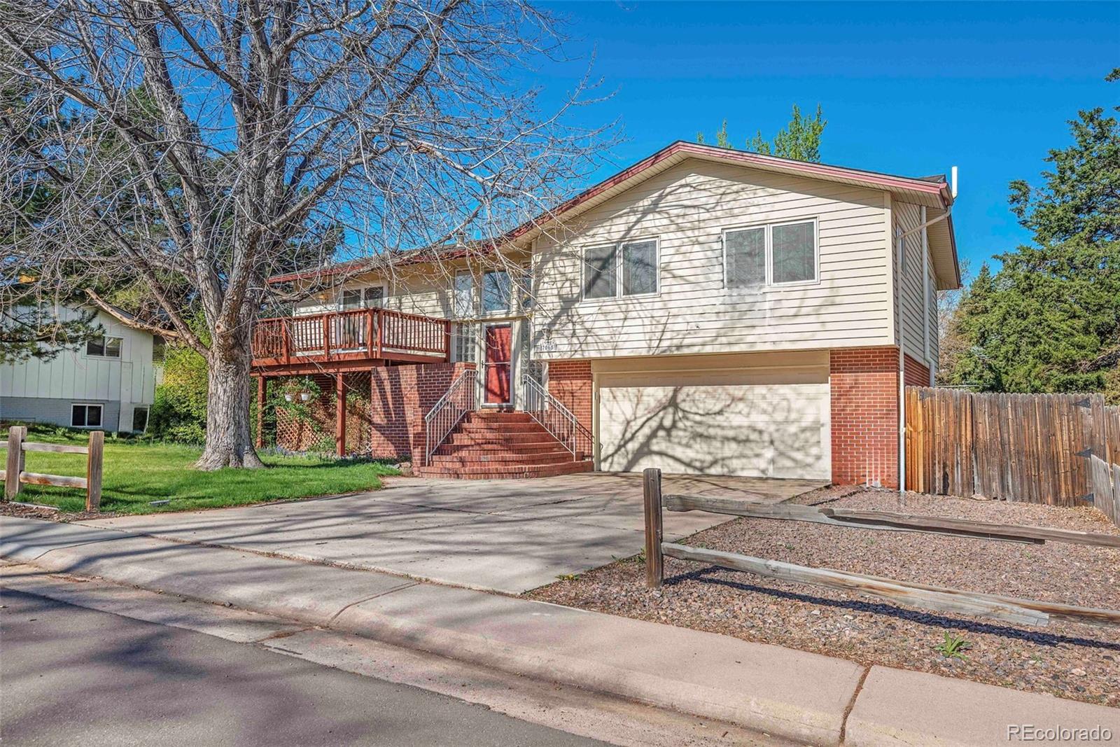 Walnut Hills Centennial Home | MLS #: 26908207065 S Willow Street, Centennial Beds: 3 Baths: 3 Price: $635,000