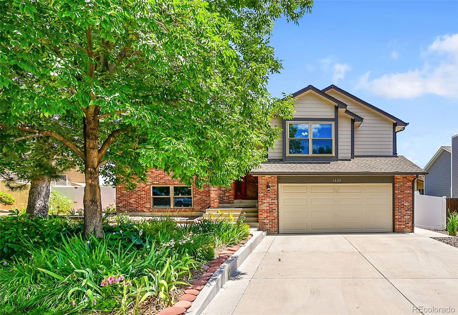 1624  Daphne Street, broomfield MLS: 4600800 Beds: 4 Baths: 3 Price: $630,000