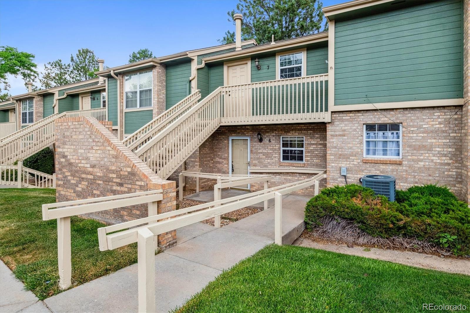 Otero Ridge Centennial Condo / Townhome | MLS #: 44341942710 E Otero Place 6, Centennial Beds: 2 Baths: 2 Price: $309,900